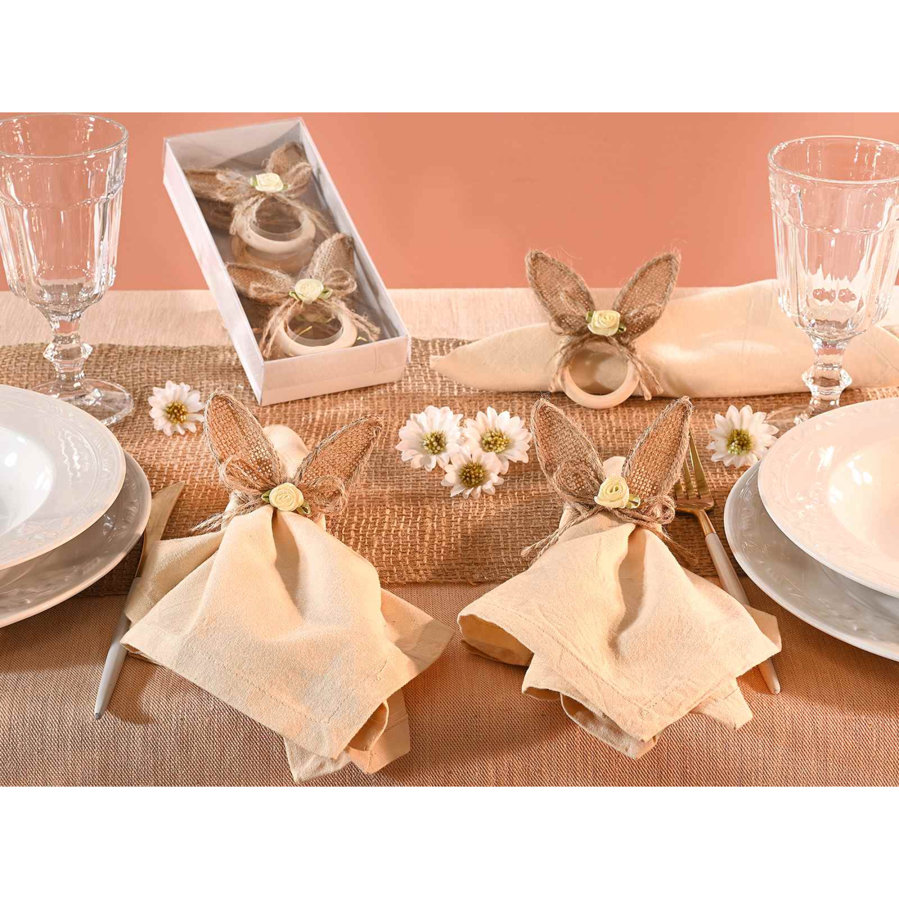 Set 4 Portatovaglioli in Legno con Orecchie da Coniglio