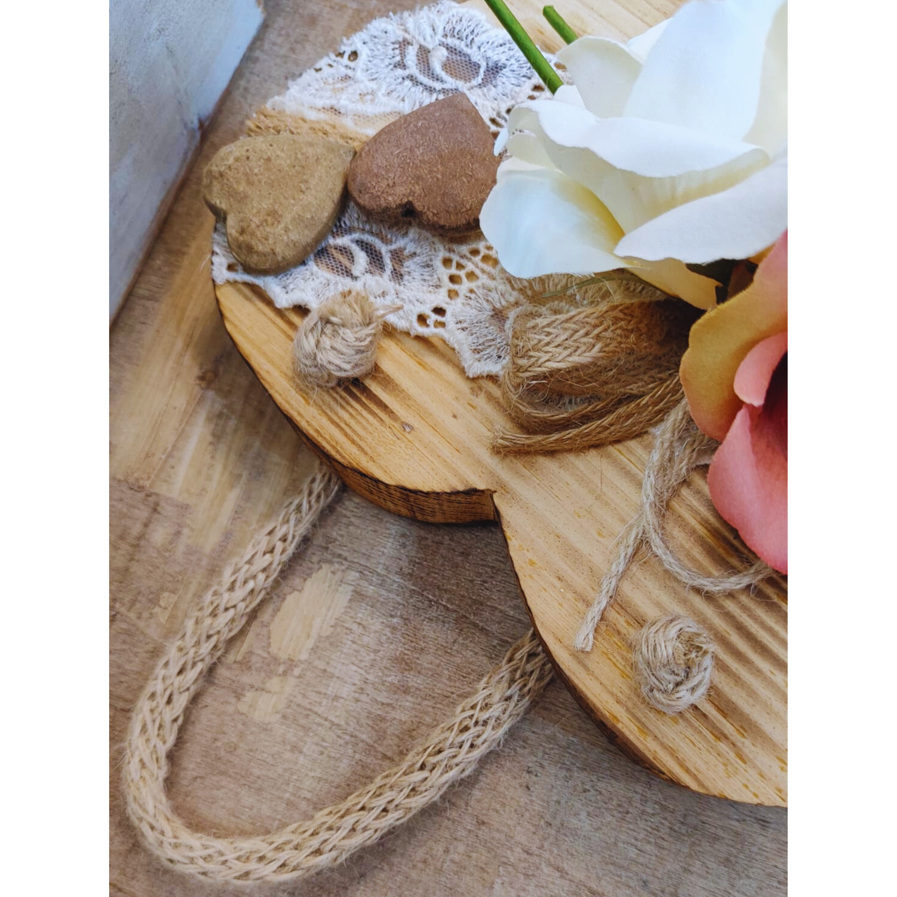 Cuore Decorativo in Legno