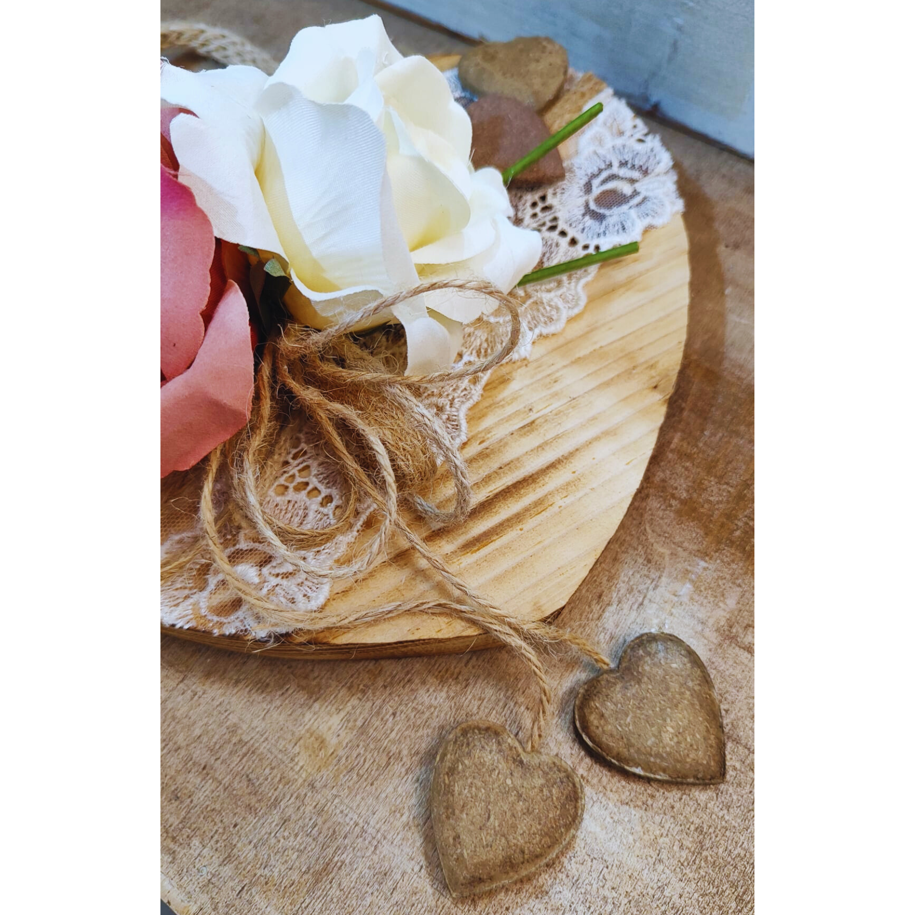 Cuore Decorativo in Legno