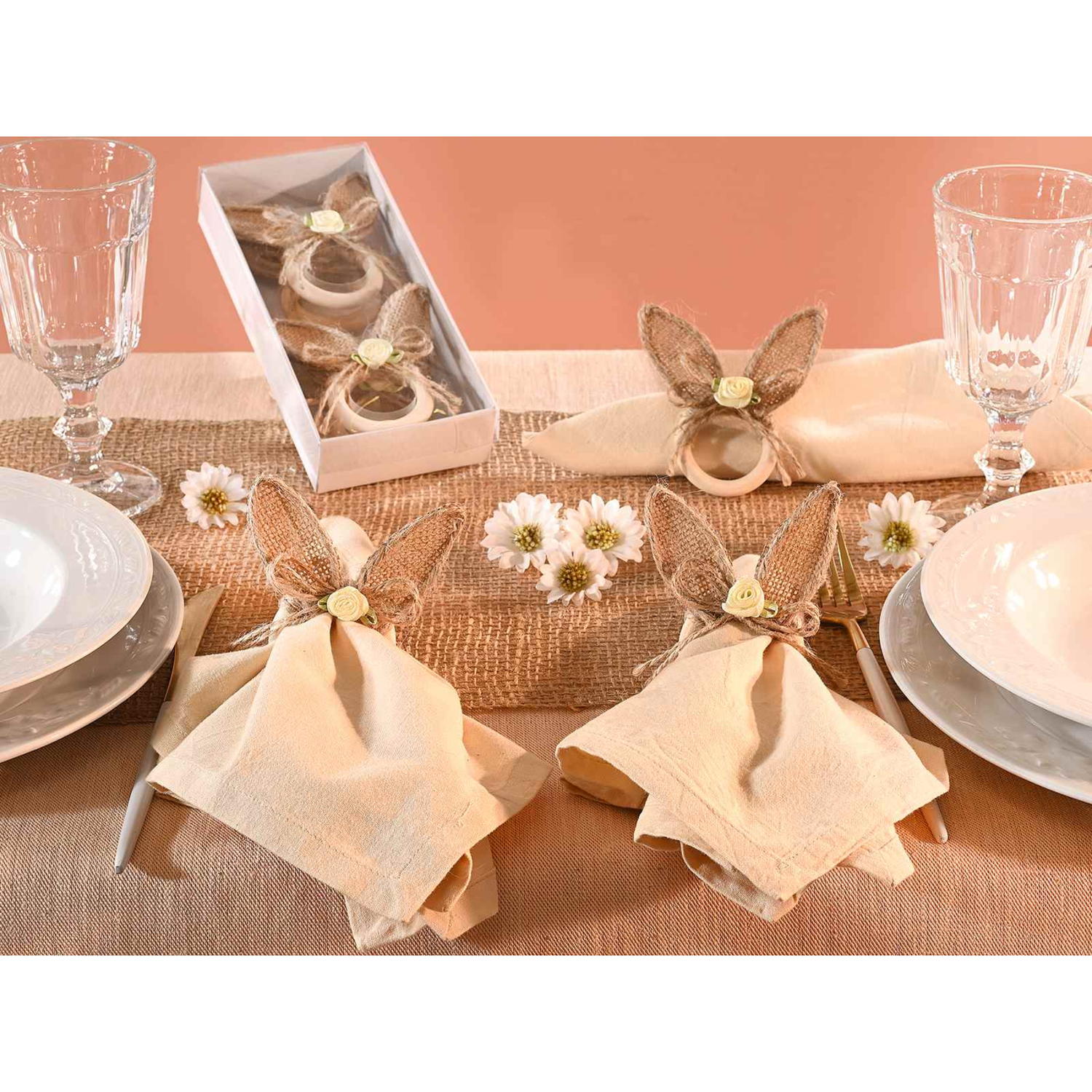 Set 4 Portatovaglioli in Legno con Orecchie da Coniglio